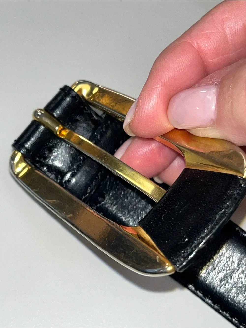 de Vecchi Black Leather Belt with Gold Buckle / Medium